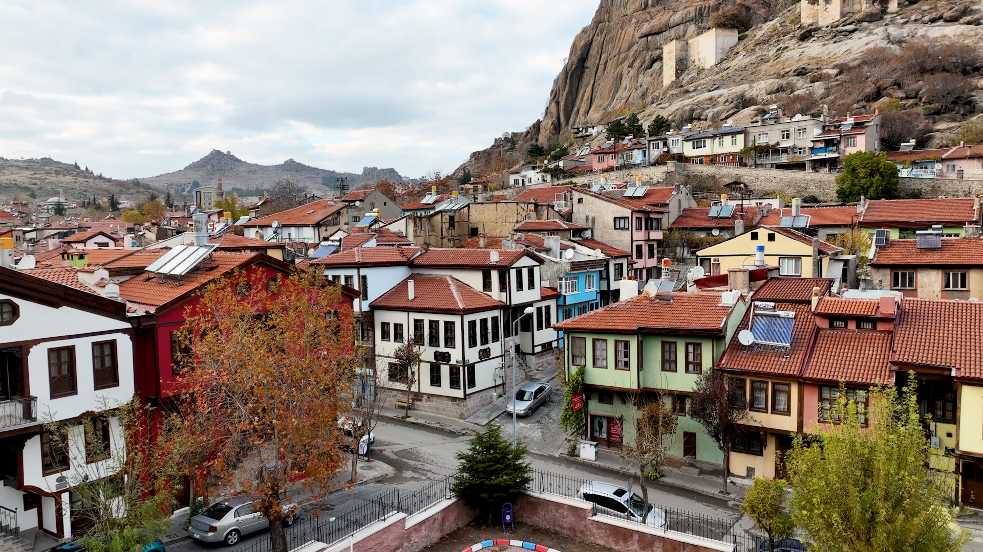 Çevre, Şehircilik ve İklim Değişikliği Bakanlığı, Afyonkarahisar'daki Sokak Sağlıklaştırma Projesi'ni