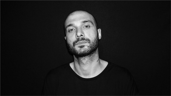 “Sansar Salvo” olarak tanınan rapçi Ekin Can Arslan, klibinde uyuşturucu