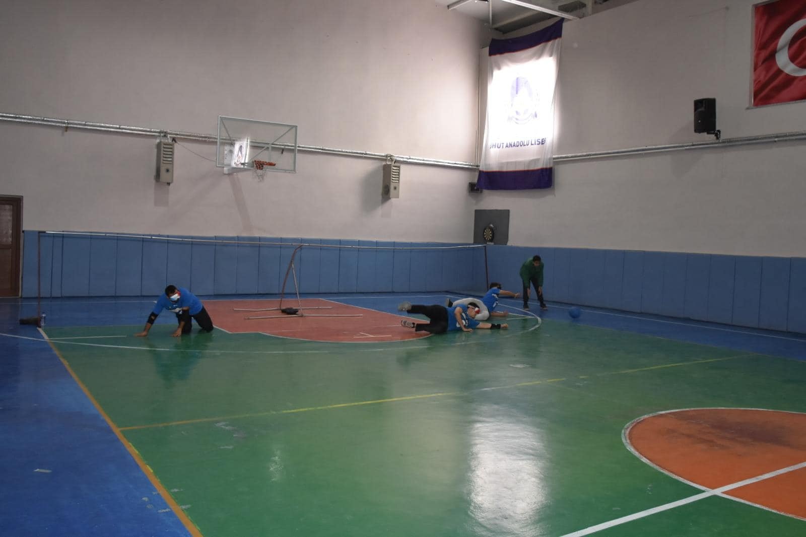 Şuhut Kaymakamlığı koordinesinde Şuhut Gençlik Merkezi, İlçe Spor Müdürlüğü iş