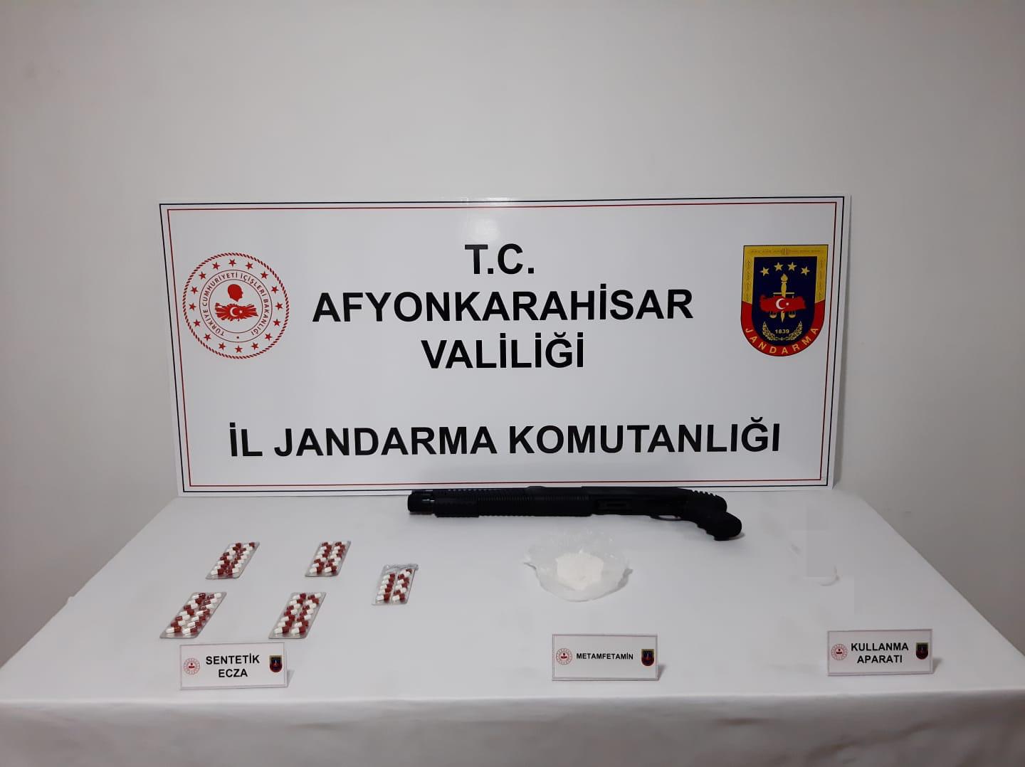Afyonkarahisar İl Jandarma Komutanlığı, yaptığı titiz çalışmalarla önemli bir uyuşturucu