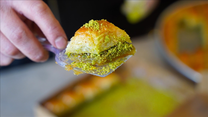 Türkiye'nin dünyaca ünlü lezzetleri arasında yer alan Türk baklavası, 15