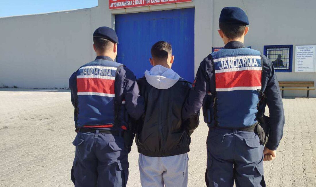 Afyonkarahisar’da çocuk cinsel istismarcısı yakalandı! Afyonkarahisar İl Jandarma Komutanlığı, aranan şahısların tespiti ve yakalanmasına yönelik