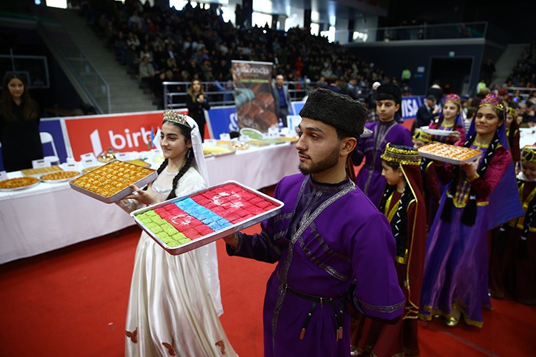 Türkiye'nin dünyaca ünlü lezzetleri arasında yer alan Türk baklavasının tanıtıldığı,