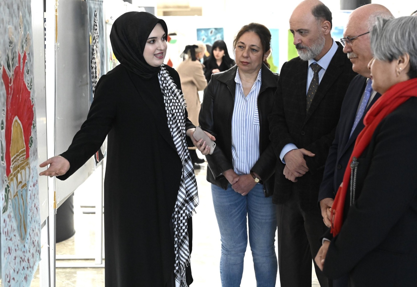 Uşak Üniversitesi Güzel Sanatlar Fakültesi Tekstil ve Moda Tasarımı Bölümü