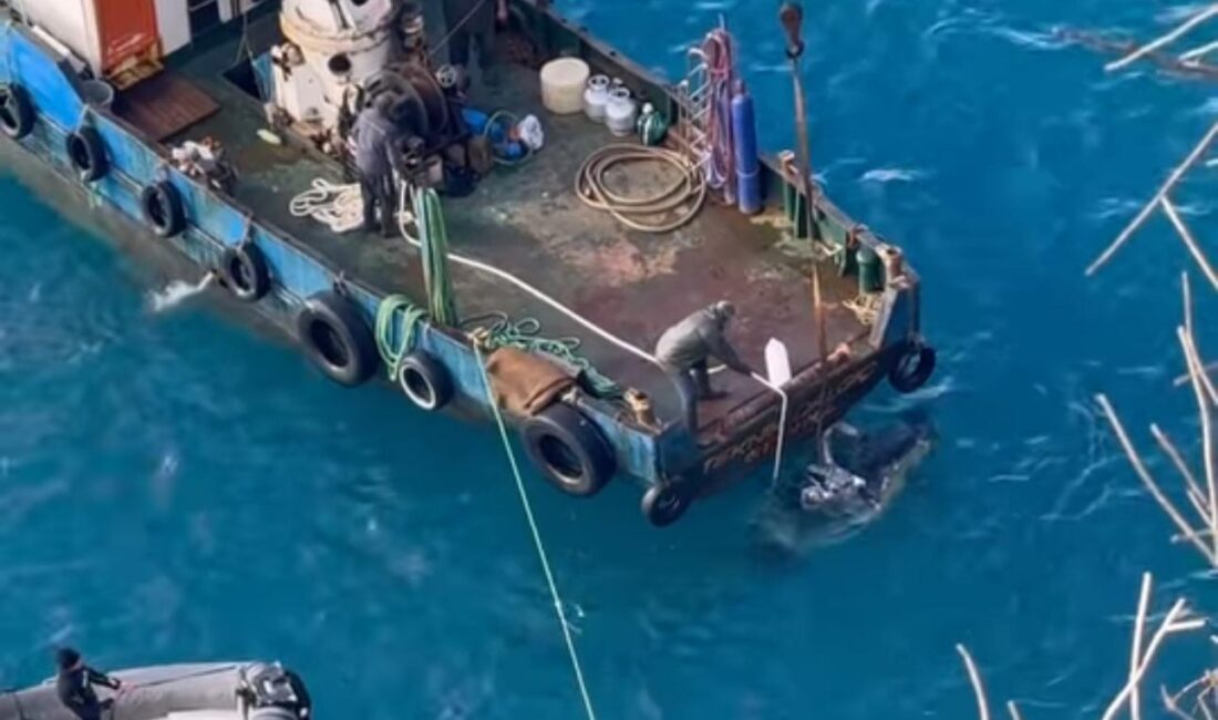 Antalya’da önceki gün eski Lara Yolu’ndan denize uçan beyaz otomobil,