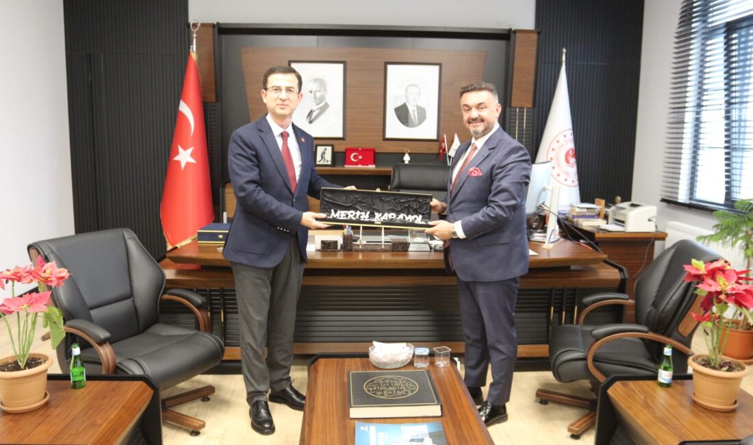 AFSİAD Başkanı Kadir Sayın, Çevre, Şehircilik ve İklim Değişikliği Afyonkarahisar