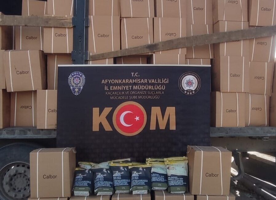 AFYONKARAHİSAR (AA) – Afyonkarahisar'da bir tırın dorsesinde 2 bin 860