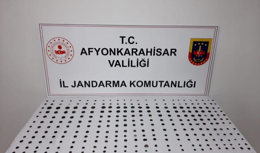 AFYONKARAHİSAR (AA) – Afyonkarahisar'da Roma dönemine ait olduğu değerlendirilen 320