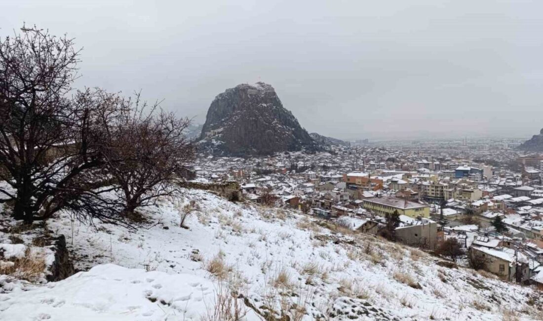 Meteoroloji uyardı! Kar geliyor Meteoroloji 5. Bölge Müdürlüğü'nden alınan son verilere göre bu akşam
