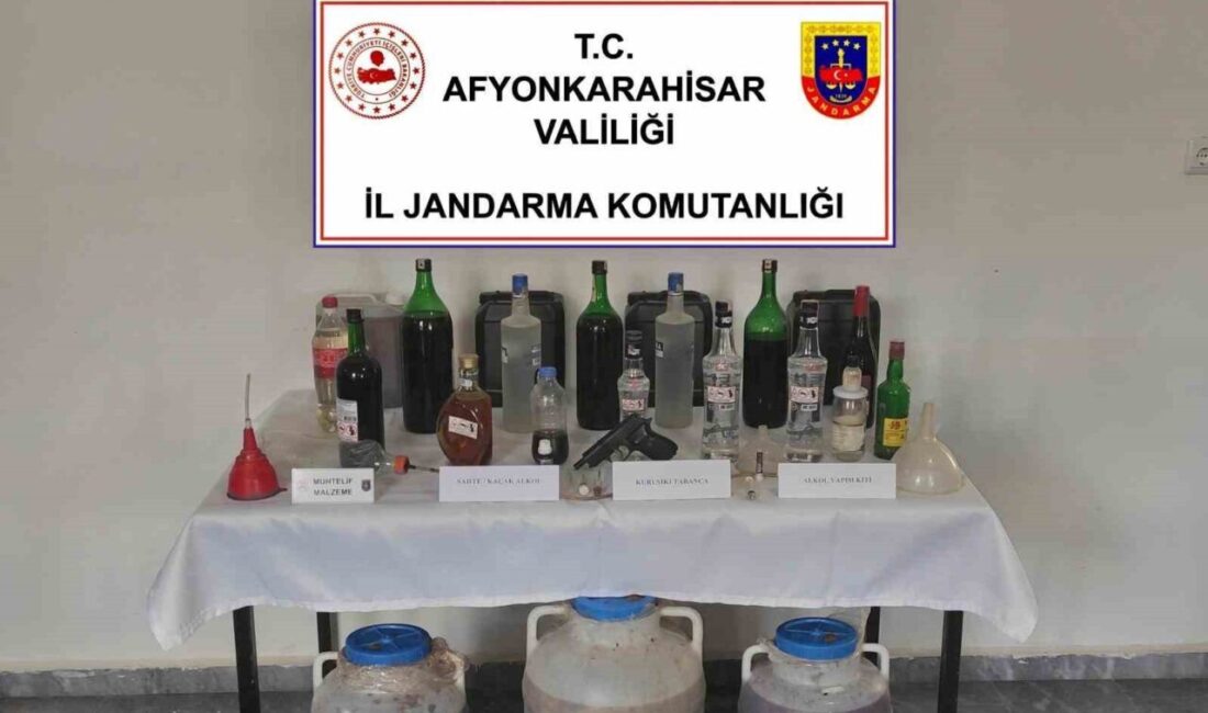 Afyonkarahisar’da litrelerce sahte kaçak alkol ele geçirildi Afyonkarahisar İl Jandarma Komutanlığı ekipleri Sultandağı’nda yaptığı operasyonda litrelerce farklı