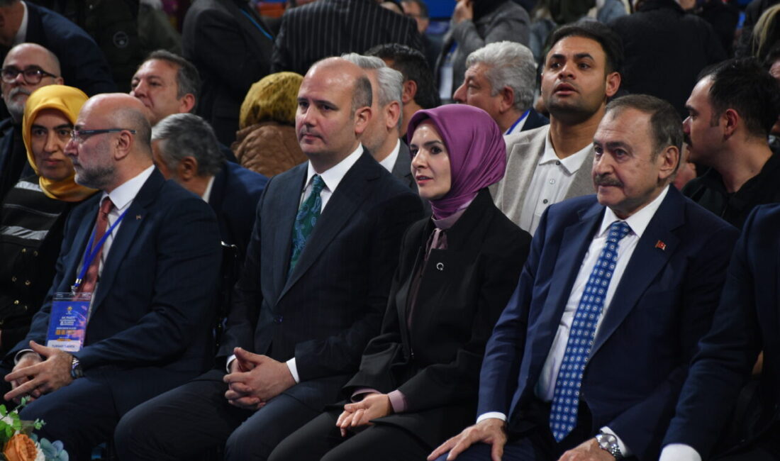 - "Yarınlara uzanan bu yolda, gençlerin enerjisi, kadınların üretkenliği, büyüklerin