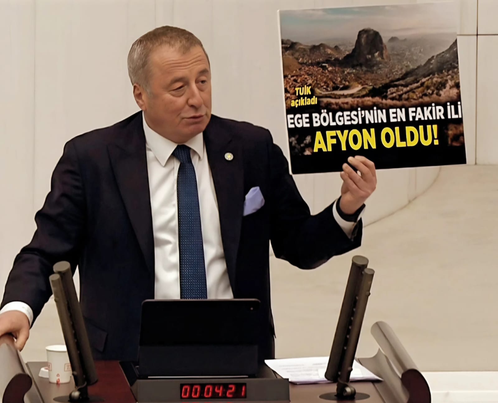 İYİ PARTİ GENEL BAŞKAN YARDIMCISI VE AFYONKARAHİSAR MİLLETVEKİLİ HAKAN ŞEREF