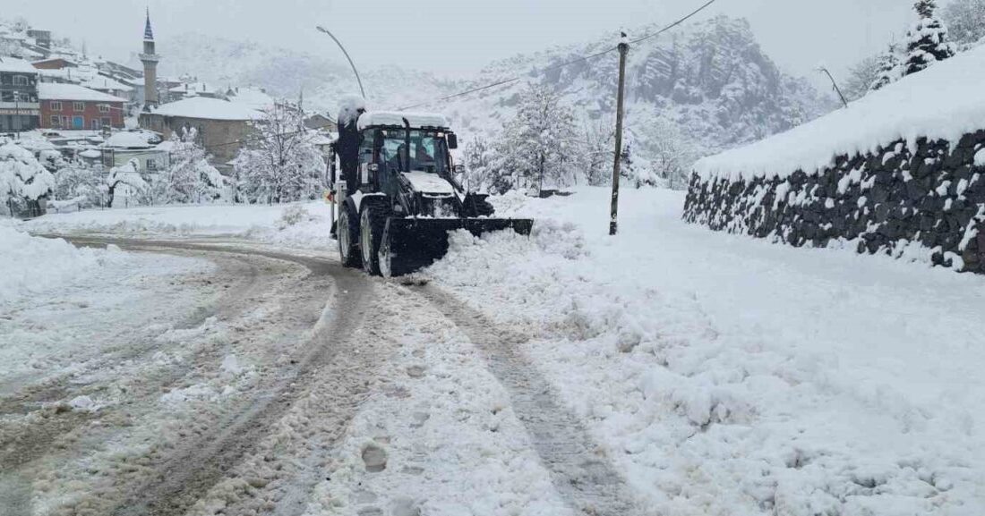 Afyonkarahisar’da son 2 gün etkili olan kar yağışı sonrası İl