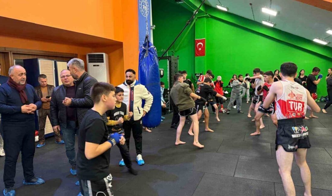 Afyonkarahisar Gençlik ve Spor İl Müdürlüğü ev sahipliğinde düzenlenen Muaythai