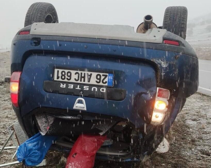 Afyonkarahisar ’da kontrolden çıkan otomobilin aracın takla atması sonucu yaşanan