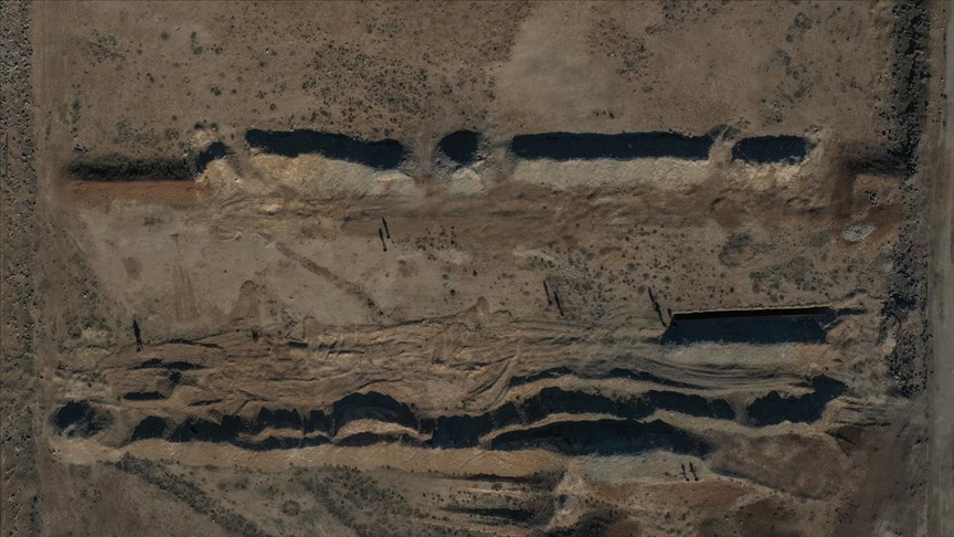 Anadolu Ajansı (AA) ekibi, Suriye'nin başkenti Şam'ın Hüseyniye bölgesinde toplu