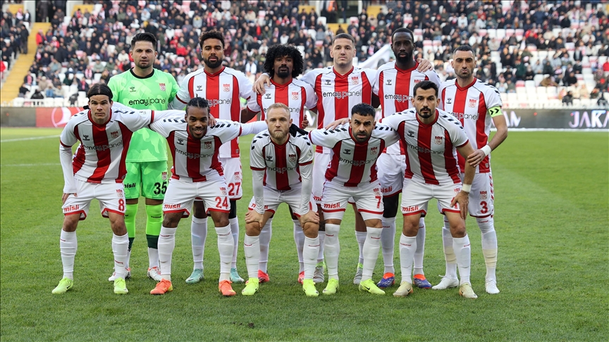 Net Global Sivasspor, Süper Lig serüveninde toplam 900 puana ulaştı.
