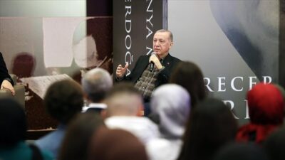 Cumhurbaşkanı Erdoğan, üniversite öğrencilerine 2025 yılında verilecek burs miktarının, ocak