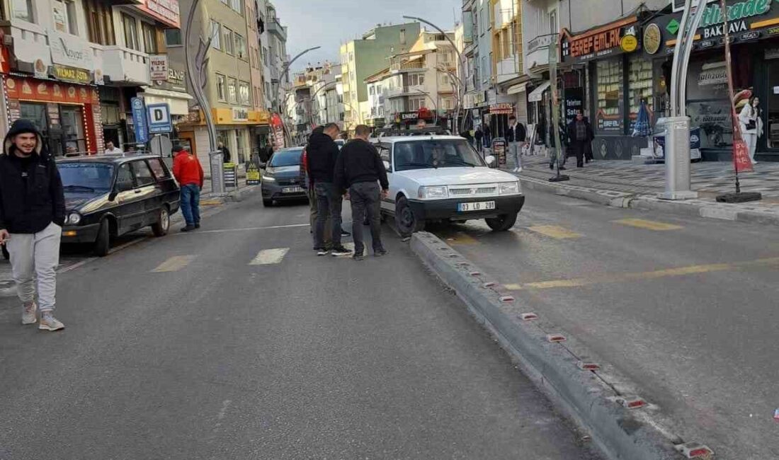 Afyonkarahisar’ın Sandıklı ilçesinde sürücünün direksiyon hakimiyetini kaybetmesi sonucu yol ortasındaki