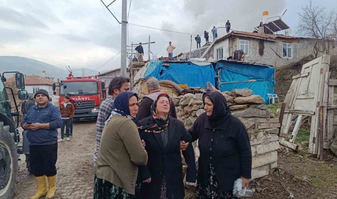 Afyonkarahisar’da 4 çocuklu aile çıkan yangın sonrası evsiz kalırken, çocuklarını