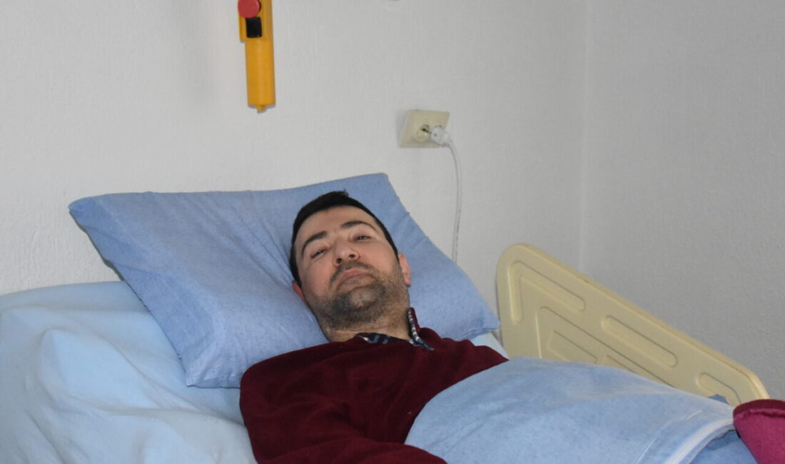 - Afyonkarahisar'da geçirdiği trafik kazası sonrası 15 yıldır yatağa bağımlı