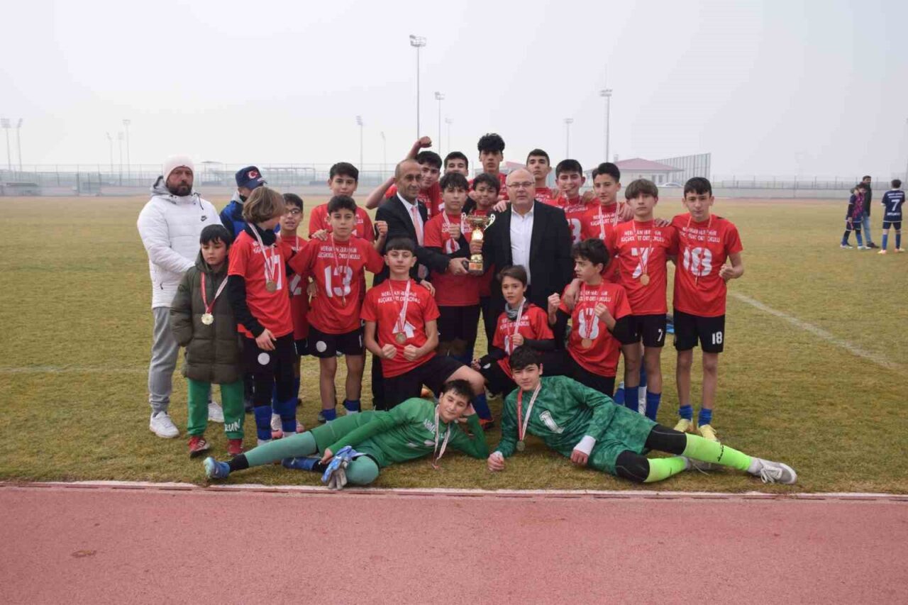 Okul Sporları Yıldız Erkek Futbol Müsabakaları, Afyonkarahisar Kocatepe Spor Kompleksi’nde