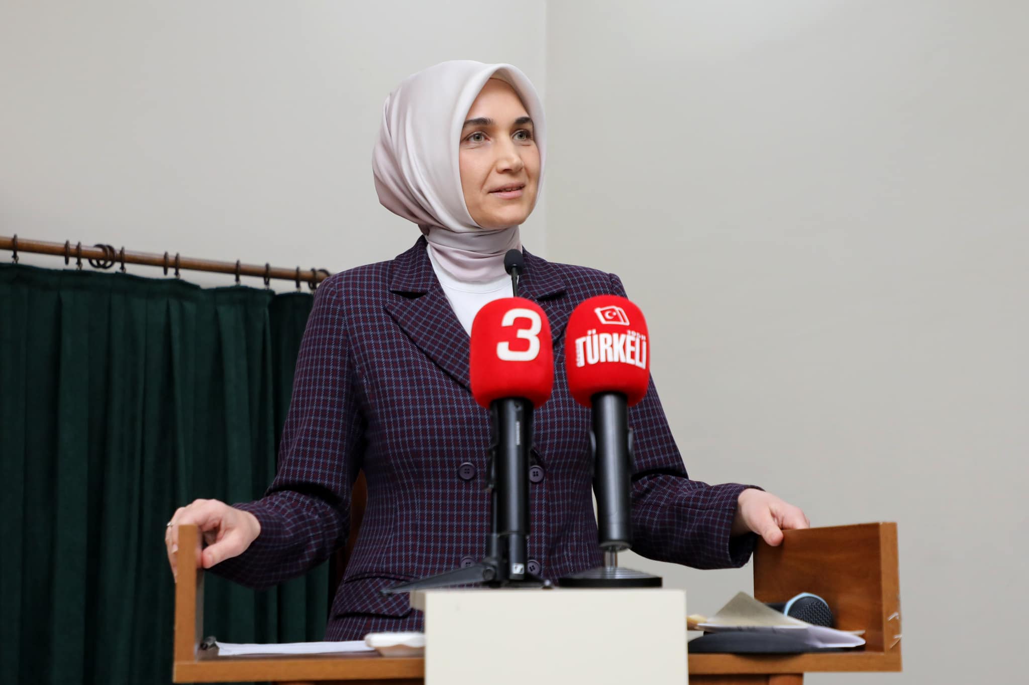 Atatürkçü Düşünce Derneği, kültür, sanat ve eğitim alanlarında gösterdiği başarılarla