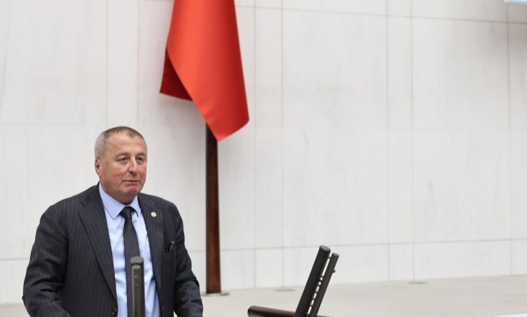 İYİ Parti Genel Başkan Yardımcısı ve Afyonkarahisar Milletvekili Hakan Şeref