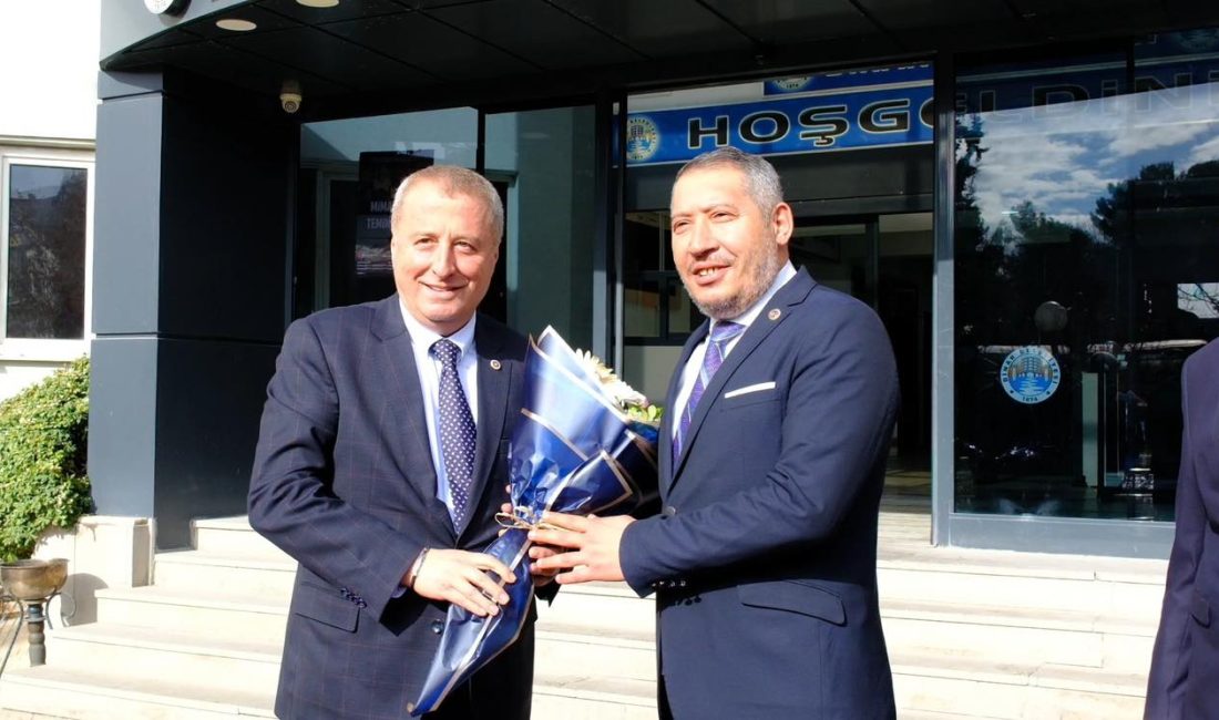Olgun’dan Veysel Topçu’ya ziyaret İYİ Parti Genel Başkan Yardımcısı ve Afyonkarahisar Milletvekili Hakan Şeref