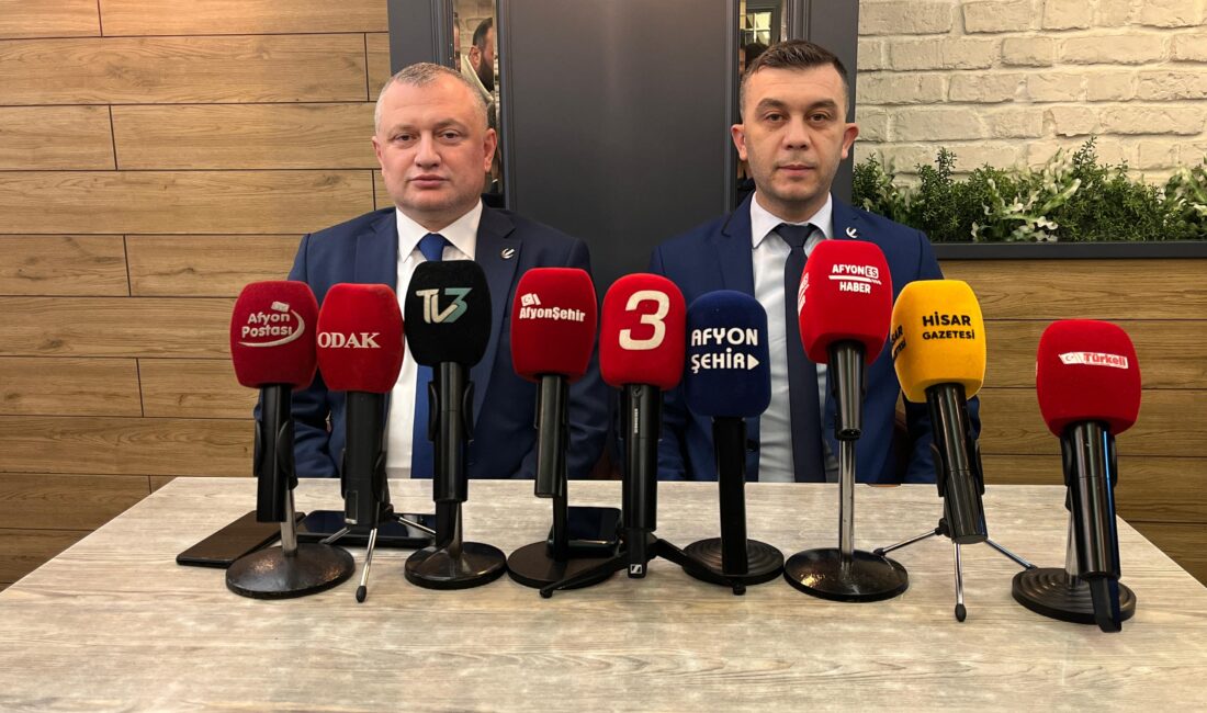 Yeniden Refah Partisi Afyonkarahisar İl Başkanlığı kentteki basın mensuplarıyla buluştu.
