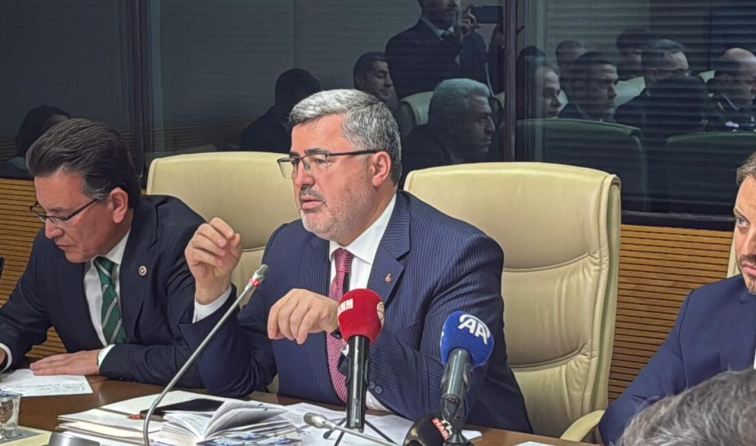 Türkiye Büyük Millet Meclisi (TBMM) Milli Savunma Komisyonu’nda, AK Parti