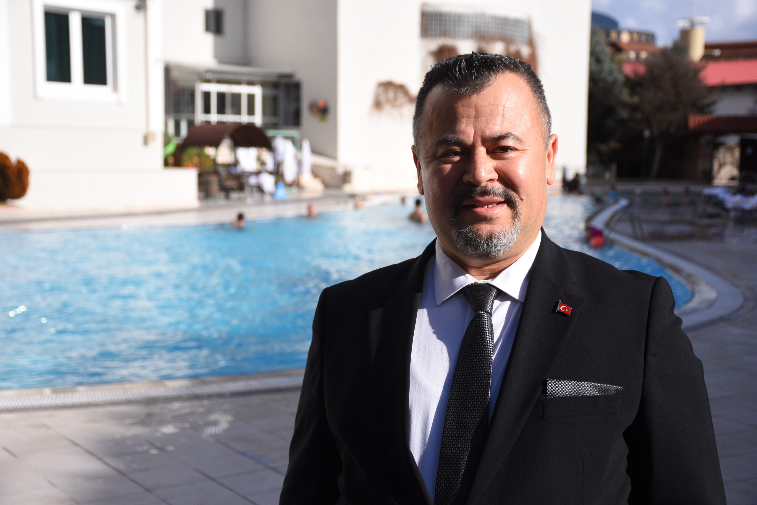 Afyonkarahisar'daki termal otellerde sömestr yoğunluğu yaşanıyor. Vali Kübra Güran Yiğitbaşı