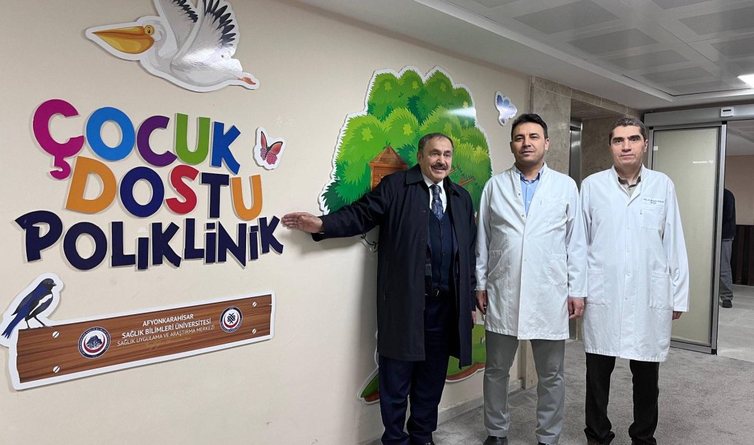 AFSÜ’yü ziyaret eden Eski Orman ve Su İşleri Bakanı ve
