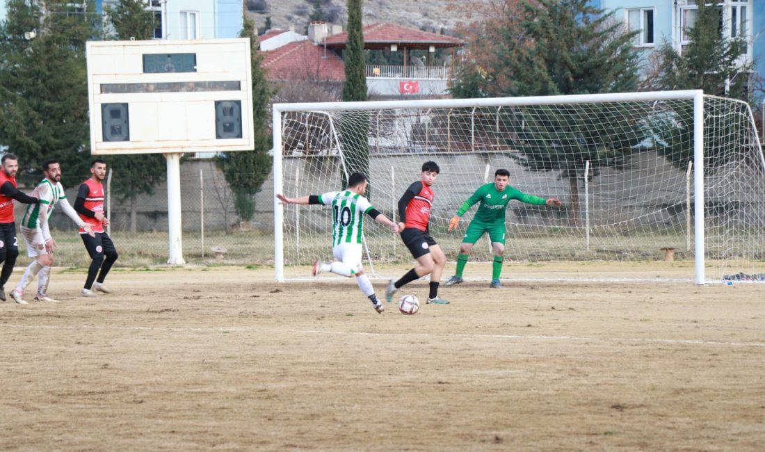 Play-Off Grubu’ndaki ilk maçından galibiyetle ayrılan Dinar Belediye Spor Kulübü,