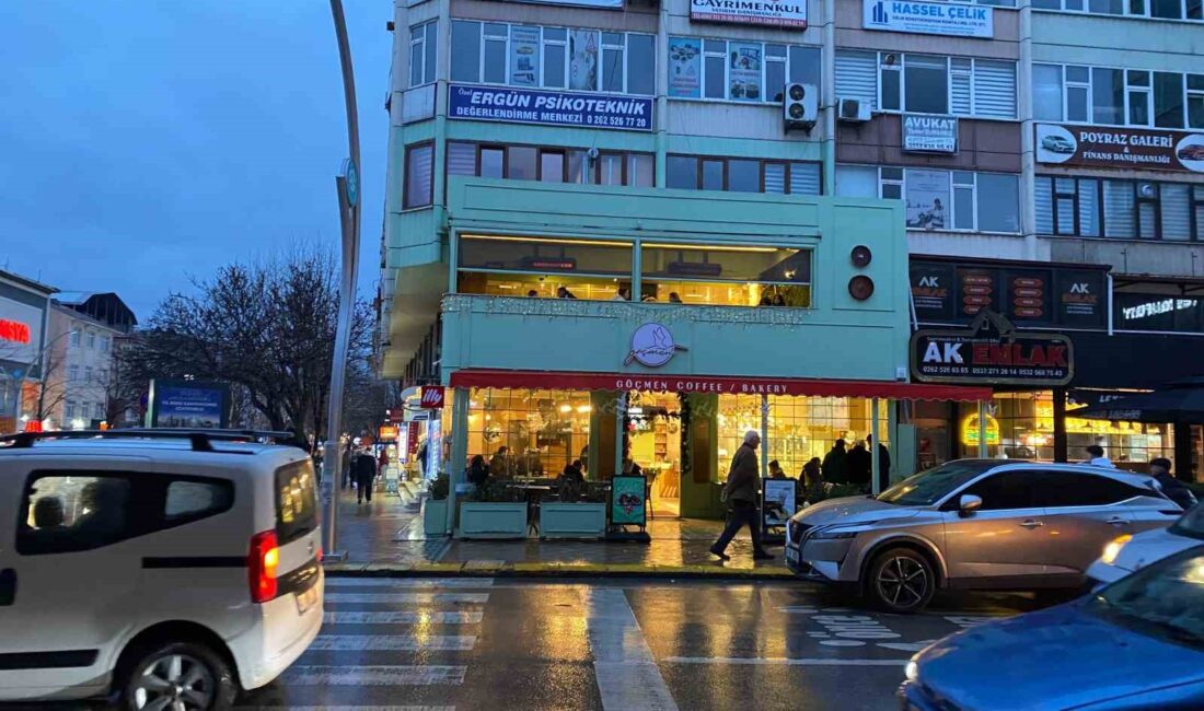 Kocaeli’nin Körfez ilçesinde börekçide iki arkadaş tartışma çıktı. Şahıslardan biri