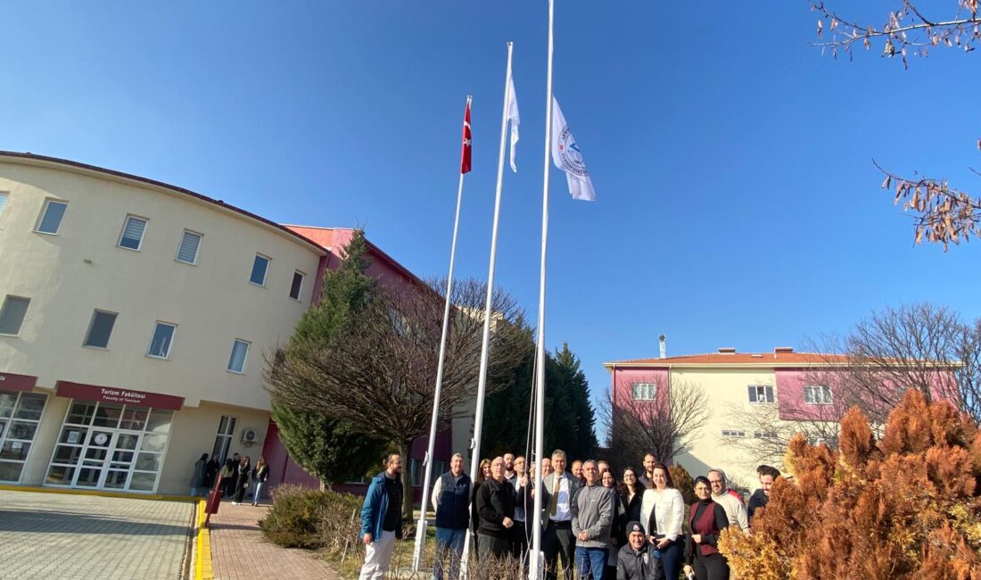 Afyon Kocatepe Üniversitesi (AKÜ) Turizm Fakültesinde 20. yıl flama töreni