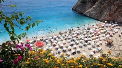 Akdeniz Turistik Otelciler ve İşletmeciler Birliği Başkanı Kavaloğlu, "Uzun bir