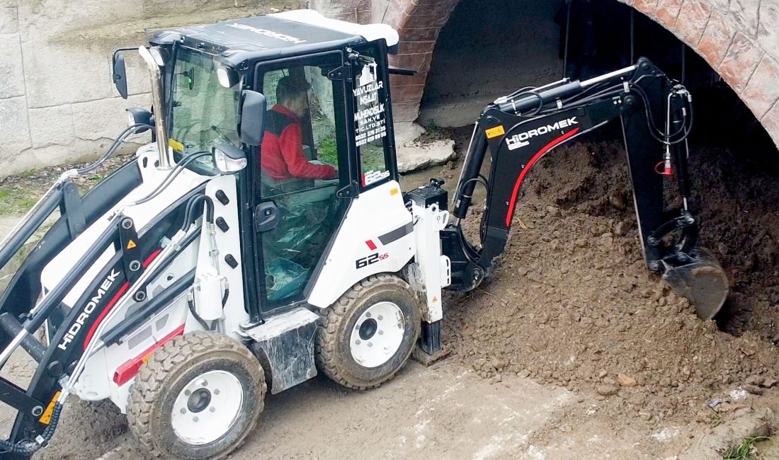 Emirdağ Belediyesi, başlattığı çalışmalar kapsamında Çay Deresi’nin içini ve etrafını