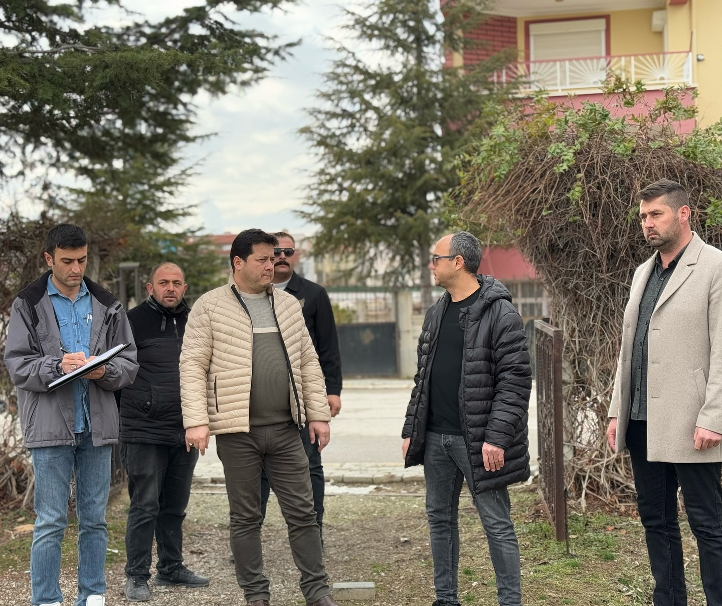 Bolvadin Belediye Başkanı Derviş Aynacı, Bolvadin Muhtarlar Derneği Başkanı İbrahim
