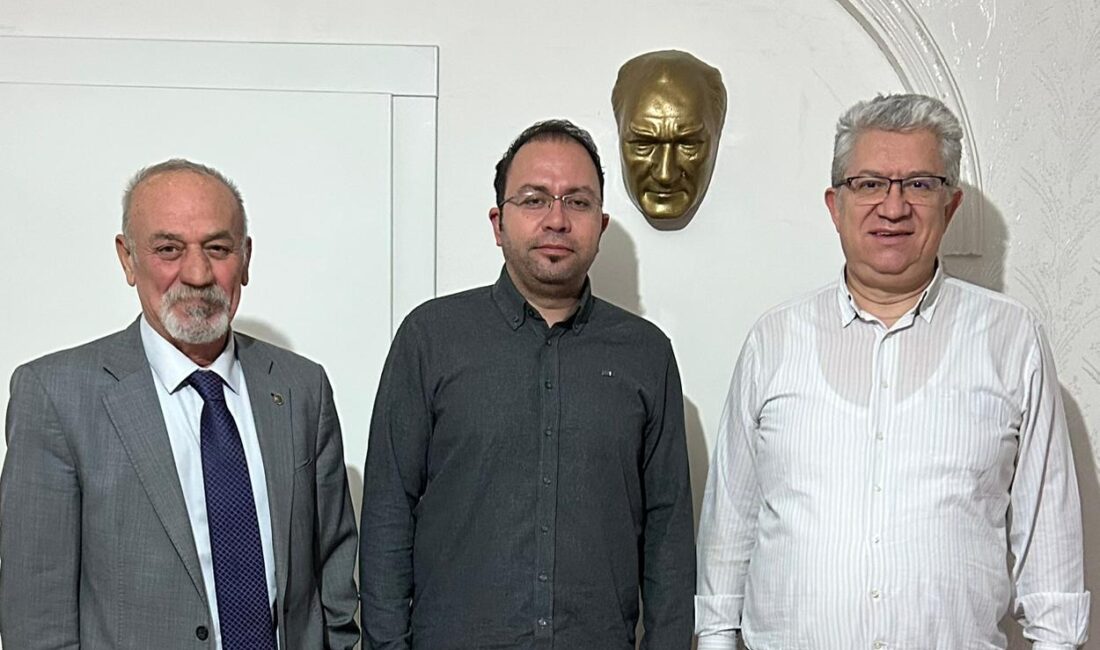 Nöroloji Uzmanı ve Belediye Meclis Başkanvekili Dr. M. Kemal Demirkırkan,