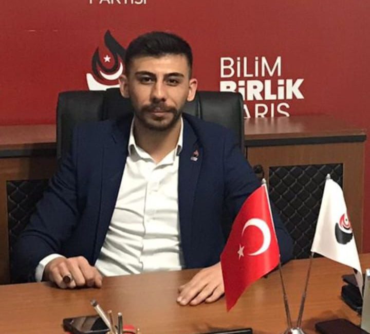Zafer Partisi Merkez İlçe Başkanlığı’na iş insanı Ahmet Egret, İl