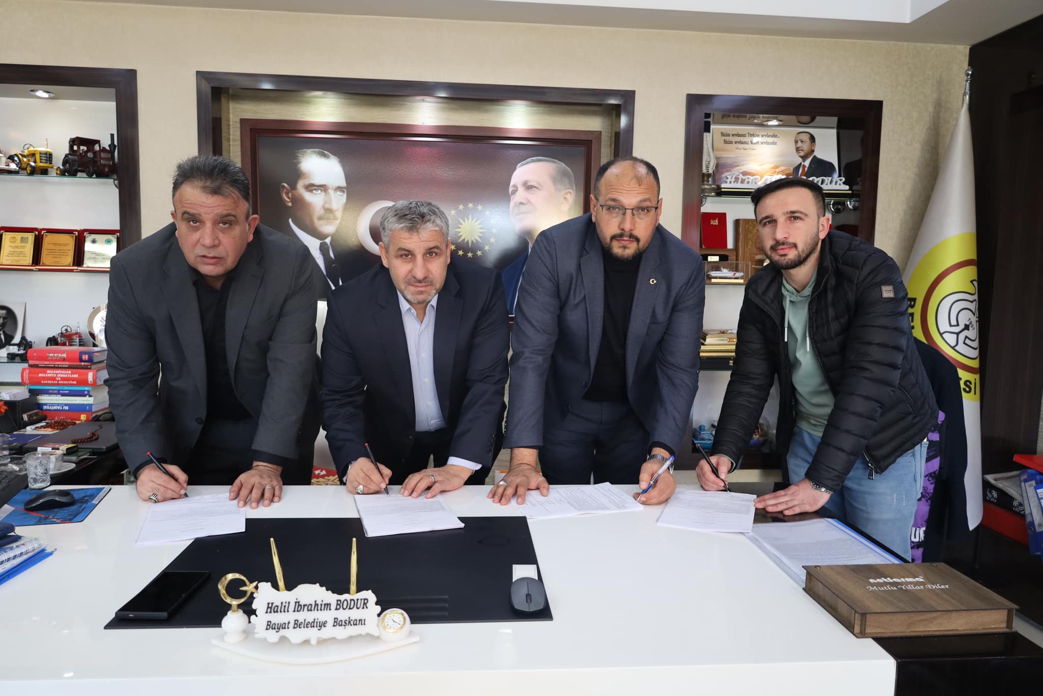 Bayat Belediye Başkanı Halil İbrahim Bodur’un destekleriyle, Bayat Taşımacılık Şirketi