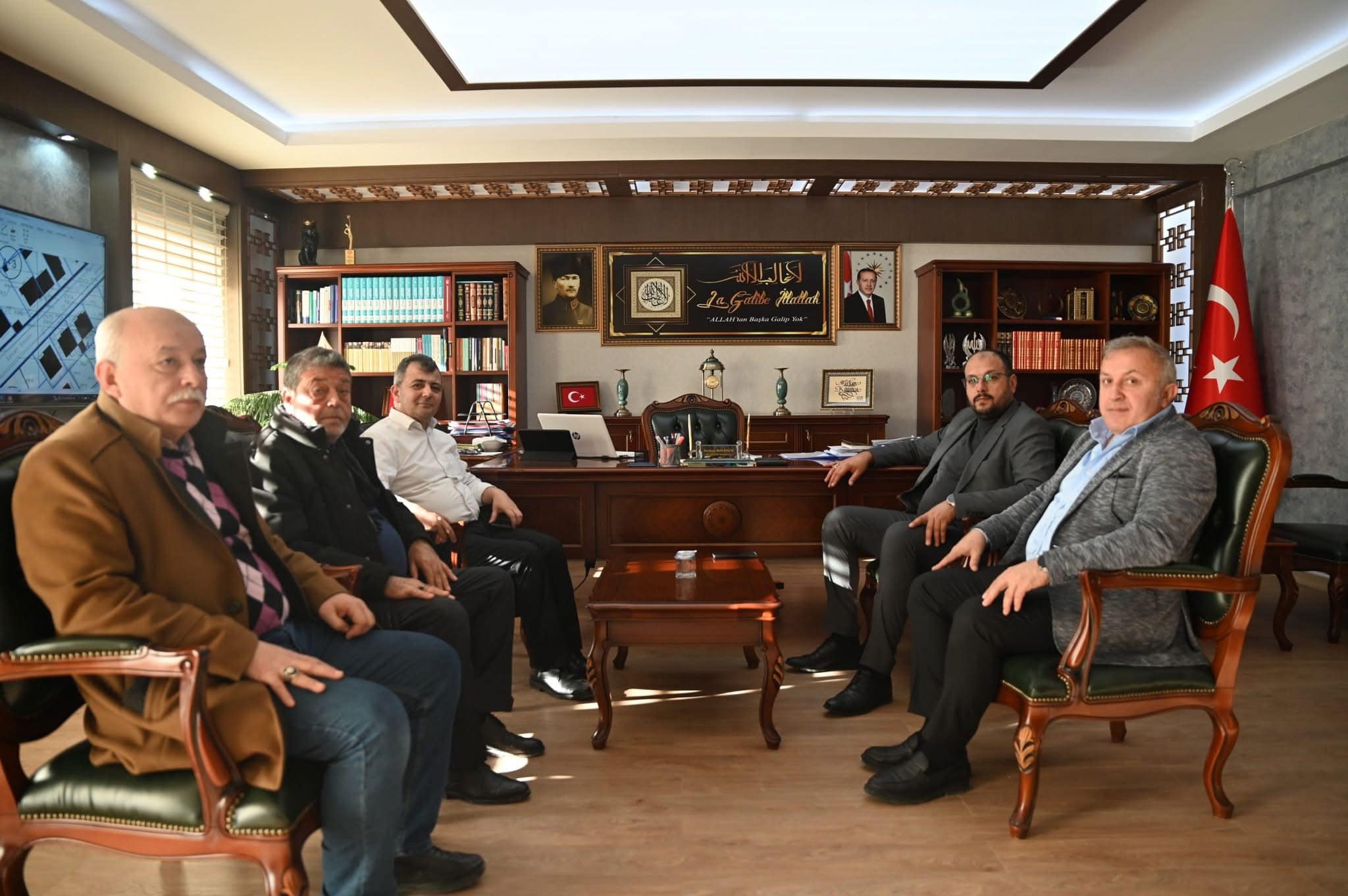 Bayat Belediye Başkanı Halil İbrahim Bodur, Emirdağ Belediye Başkanı Serkan