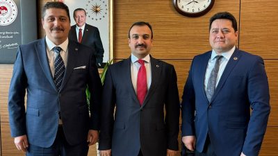 Bolvadin Belediye Başkanı Derviş Aynacı ve MHP Bolvadin İlçe Başkanı