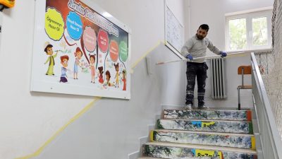 Manisa’daki Yeniköy Atatürk İlkokulu ve Ortaokulu sömestr tatilinde Şehzadeler Belediyesi