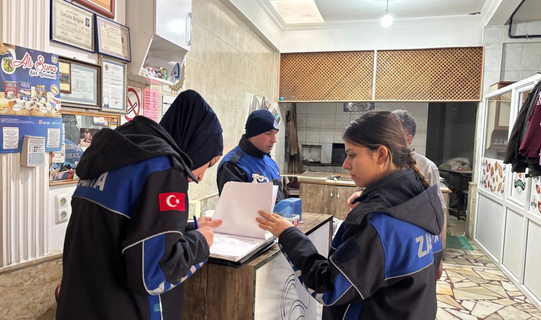 Çay’da zabıta ekipleri gıda işletmelerine yönelik denetimlerine devam ediyor.