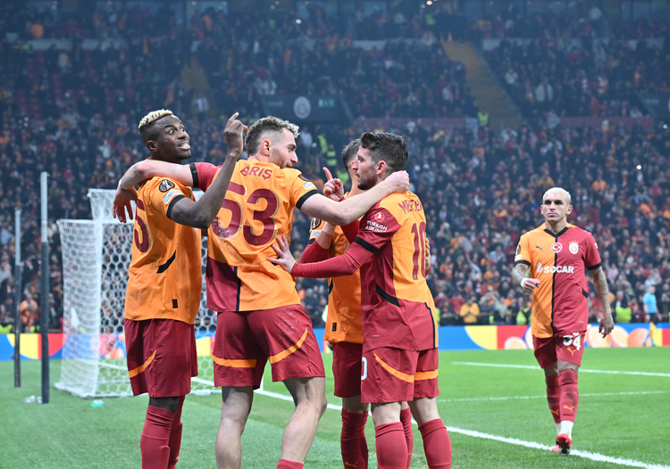 Galatasaray, UEFA Avrupa Ligi'nin 7. haftasında konuk ettiği Ukrayna temsilcisi