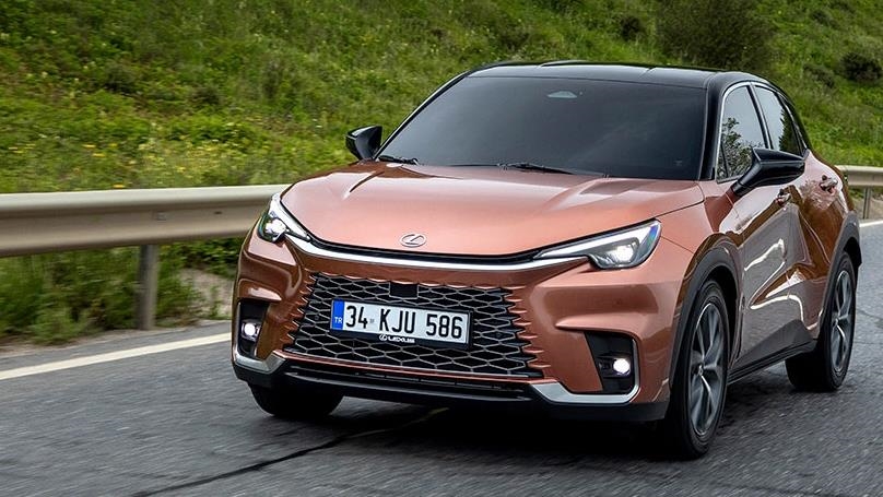 Lexus LBX, İngiltere'nin önemli otomobil yayınlarından "What Car? Ödülleri"nde üst