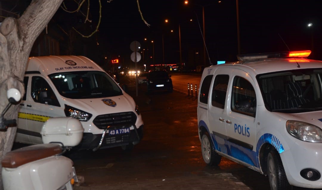 Kütahya'nın Tavşanlı ilçesinde meydana gelen trafik kazasında ağır yaralanan 79