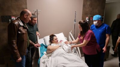 Afyonkarahisar’da 2025 yılının ilk dakikalarında dünyaya gelen bebeğe “Umay” ismi